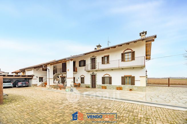 Casa indipendente in residenziale in Regione San Quirico 560