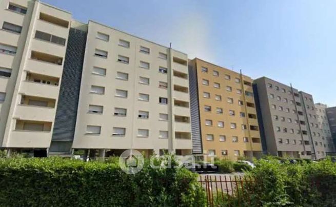 Appartamento in residenziale in Via Luigi Bay