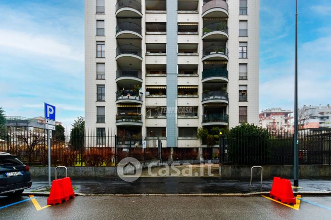 Garage/posto auto in residenziale in Via Cassano d'Adda 27