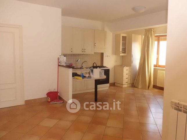 Appartamento in residenziale in Via di pozzo Calvino