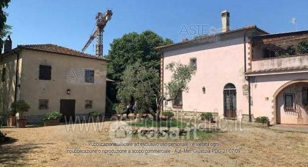 Casa indipendente in residenziale in Via Giacomo Matteotti