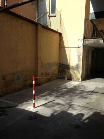 Box/posto auto in residenziale in Via Broccaindosso 32