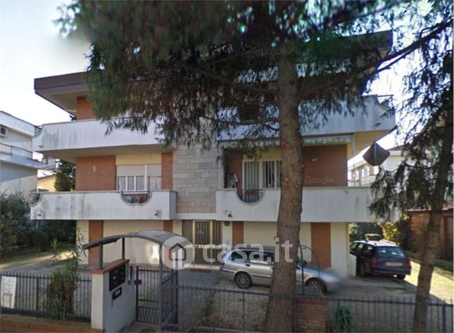 Appartamento in residenziale in Viale Sesia