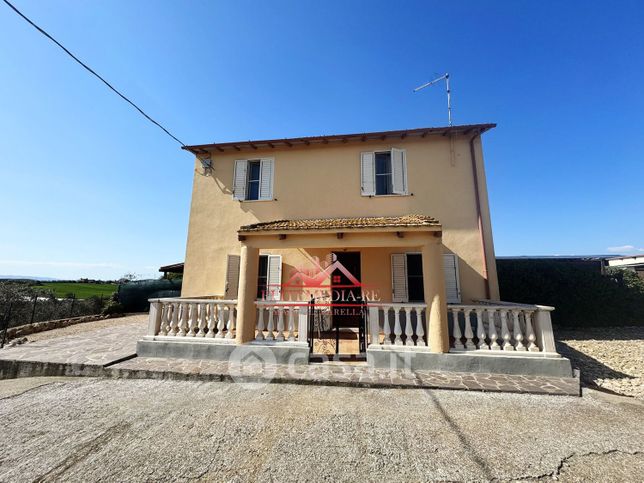 Casa indipendente in residenziale in Strada Ghiacciuolo