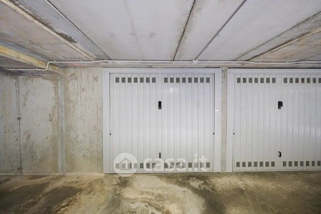 Box/posto auto in residenziale in Via Martiri di Cefalonia