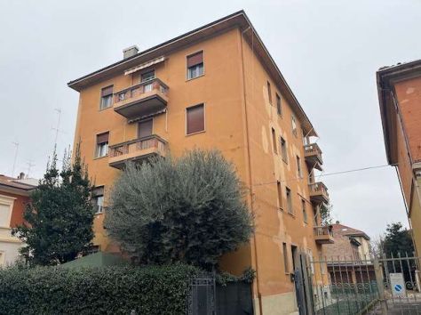 Appartamento in residenziale in Via Dionisio Calvart 51