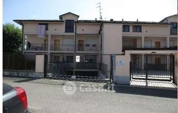 Box/posto auto in residenziale in Via Alcide De Gasperi 7