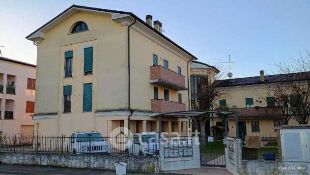Appartamento in residenziale in Via Colli 6