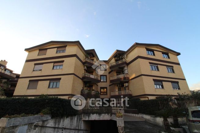 Appartamento in residenziale in Via Liguria 26