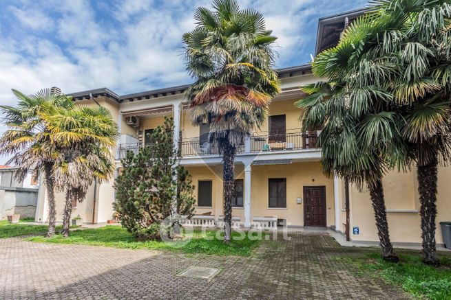 Appartamento in residenziale in Via C. Cantù 5