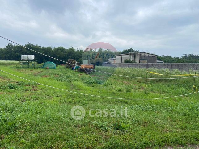 Terreno agricolo in commerciale in Via dei Mulini 99