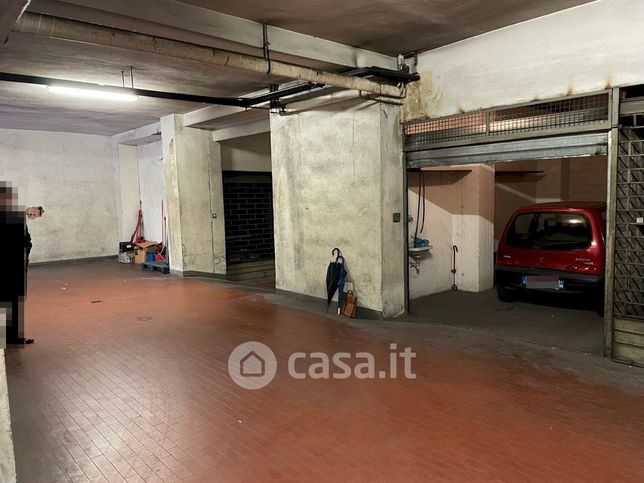 Garage/posto auto in residenziale in Via delle Lame 98