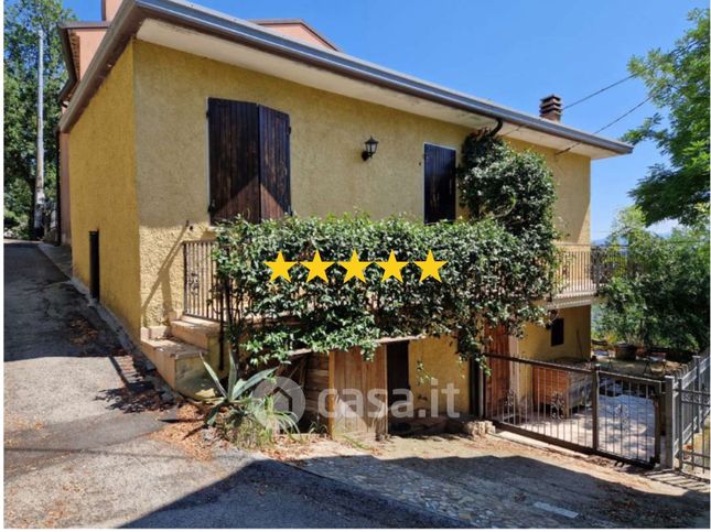 Appartamento in residenziale in Via Montecchio Alta