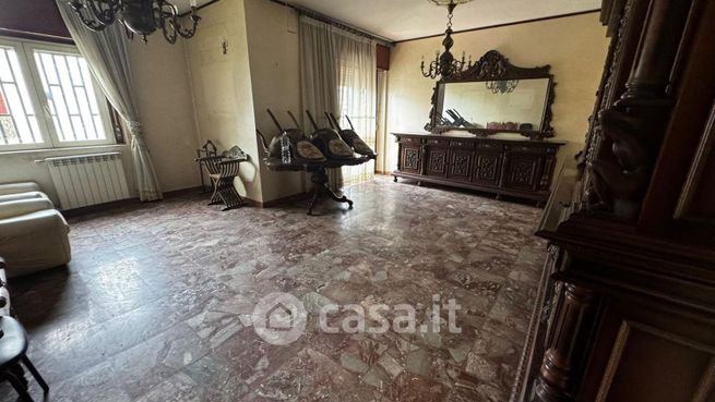 Appartamento in residenziale in Via GiosuÃ¨ Carducci