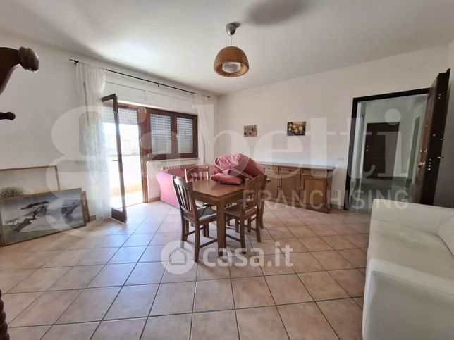 Appartamento in residenziale in Via Carlo Cattaneo