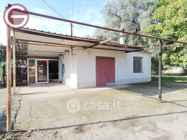 Casa indipendente in residenziale in Contrada Bartolo