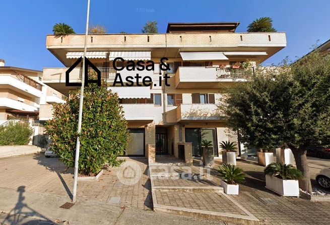 Appartamento in residenziale in Via Andrea Costa 14