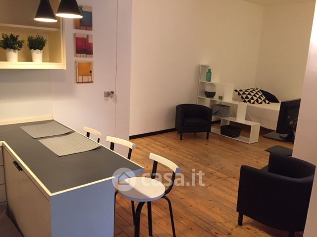 Appartamento in residenziale in Via del Conero