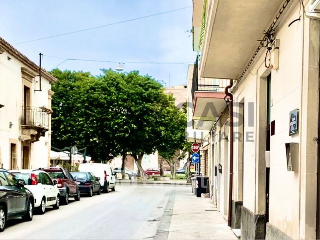 Appartamento in residenziale in Via Megara 16