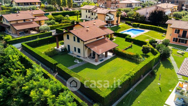 Appartamento in residenziale in Via Rocchetti