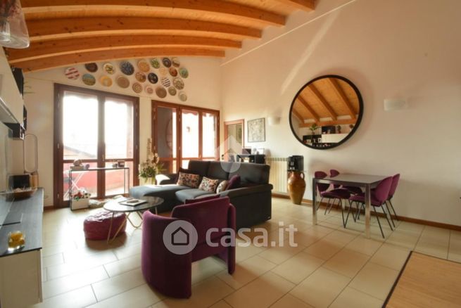 Appartamento in residenziale in Via XXV Aprile 33 a