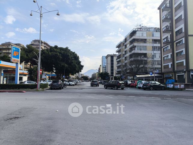 Garage/posto auto in residenziale in Via Ausonia 31