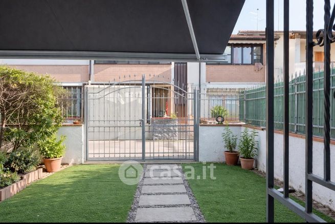 Villetta a schiera in residenziale in Via Beatrice Castiglia