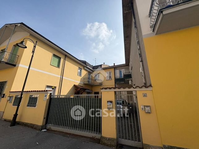 Appartamento in residenziale in Via Montenero 1