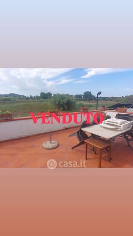 Appartamento in residenziale in Strada Provinciale Cuma Licola