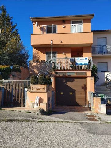 Villetta a schiera in residenziale in 