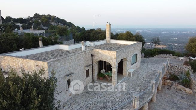 Villa in residenziale in Viale Milella 80