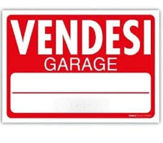 Box/posto auto in residenziale in Via Giovanni Antonio Carbonazzi