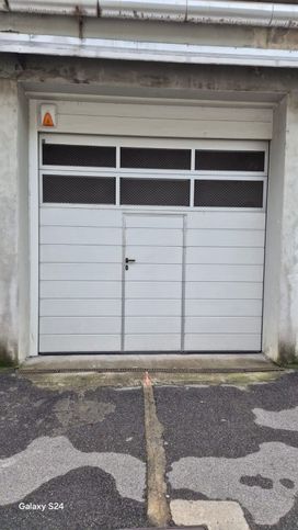 Garage/posto auto in residenziale in Via Mincio 26