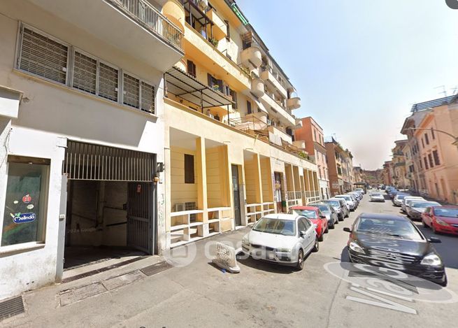 Garage/posto auto in residenziale in Via Gabrio Serbelloni 19