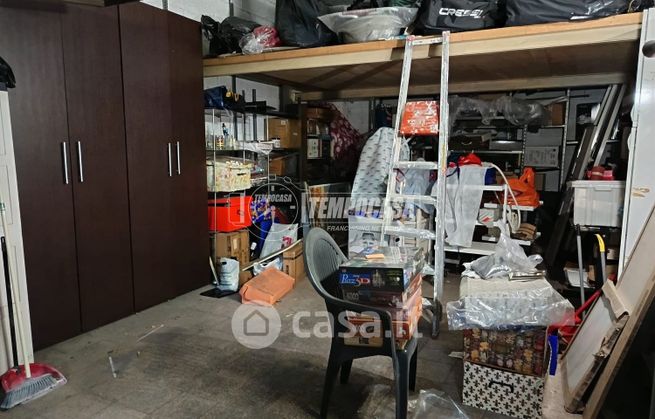 Box/posto auto in residenziale in Via Anagnina 332