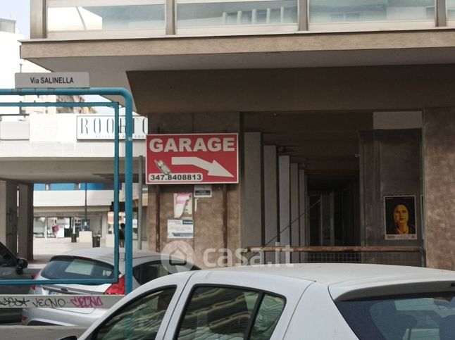 Garage/posto auto in residenziale in Piazzale Bestat