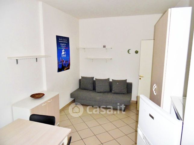 Appartamento in residenziale in Via Pompeo Cambiasi 5