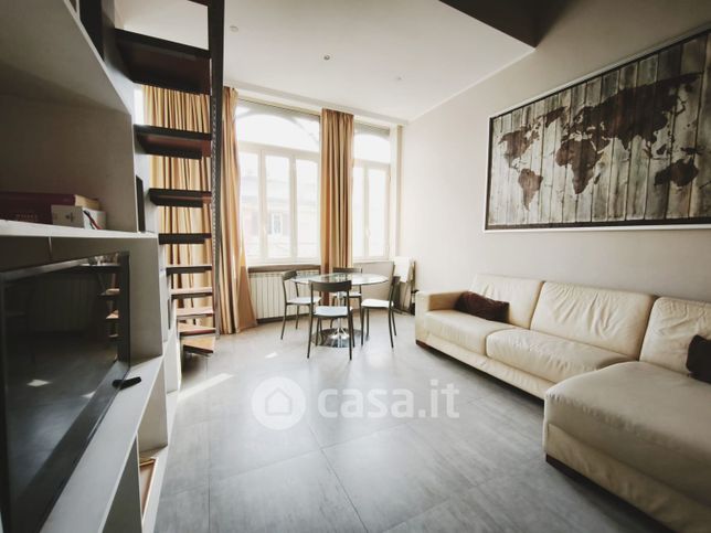 Appartamento in residenziale in Via Chiatamone 9