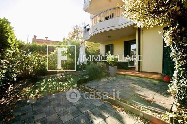 Appartamento in residenziale in Via Roma Destra