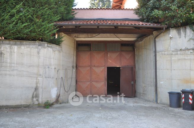 Garage/posto auto in residenziale in Via Traforo 5