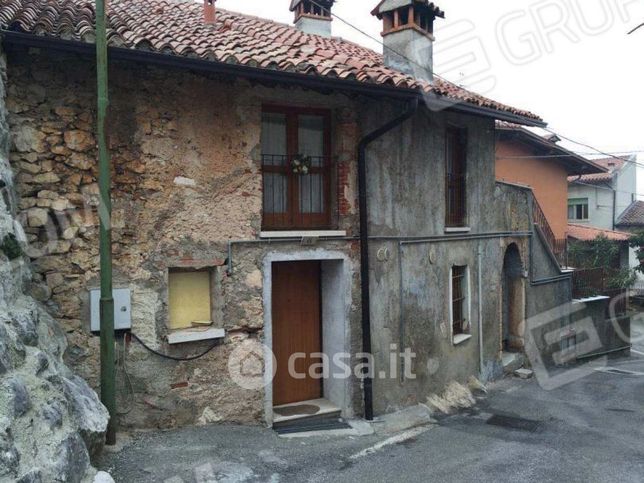 Casa indipendente in residenziale in Via Bornidolo 6