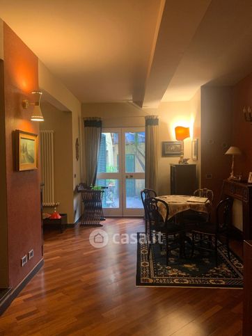 Appartamento in residenziale in Via Fieschi 15 A