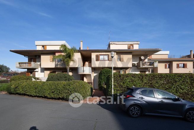 Appartamento in residenziale in Via Passo Gravina 253