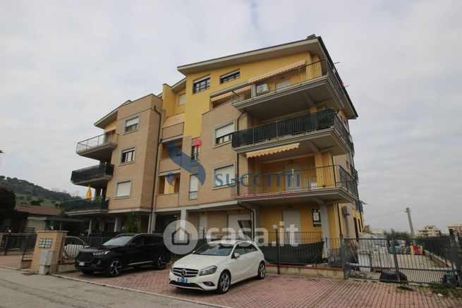 Appartamento in residenziale in Via Nazionale Adriatica