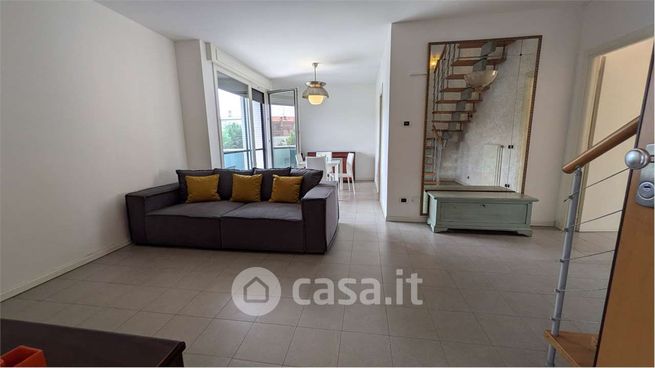 Attico/mansarda in residenziale in Via A. Manzoni 42 F