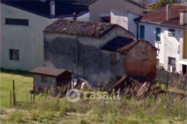 Casa indipendente in residenziale in Via Melegnano 17