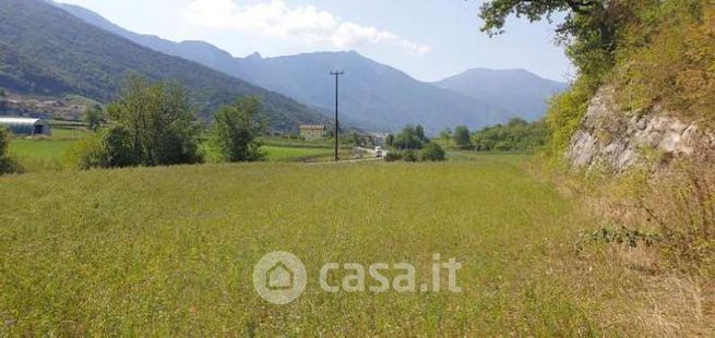 Terreno agricolo in commerciale in 
