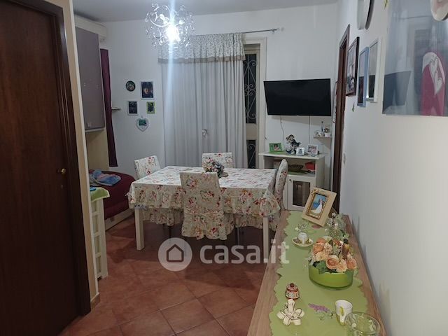 Appartamento in residenziale in Via D'Ossuna 165