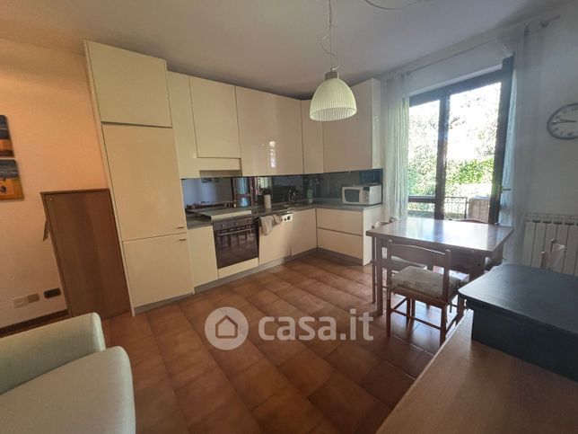 Appartamento in residenziale in Via degli Alpini