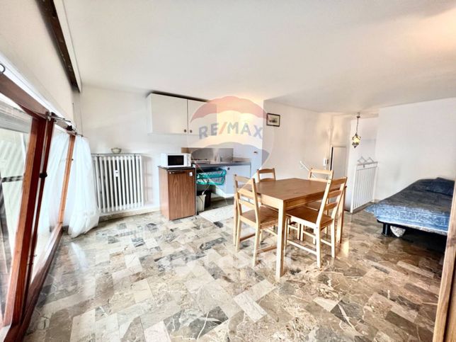 Appartamento in residenziale in Via FrÃ  Domenico Buonvicini 28